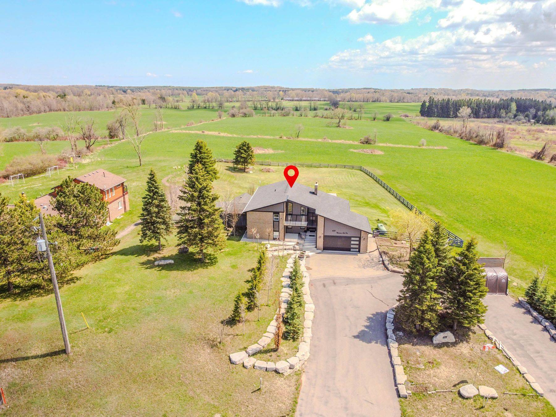 Caledon, ON L7K 0S7,4573 Charleston Side Road