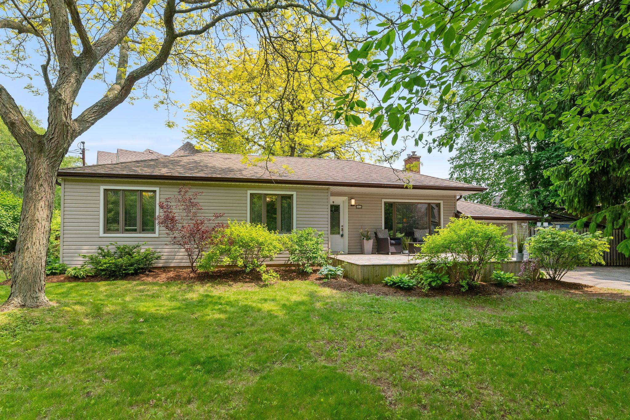 Hamilton, ON L9G 1R4,82 Gilbert AVE