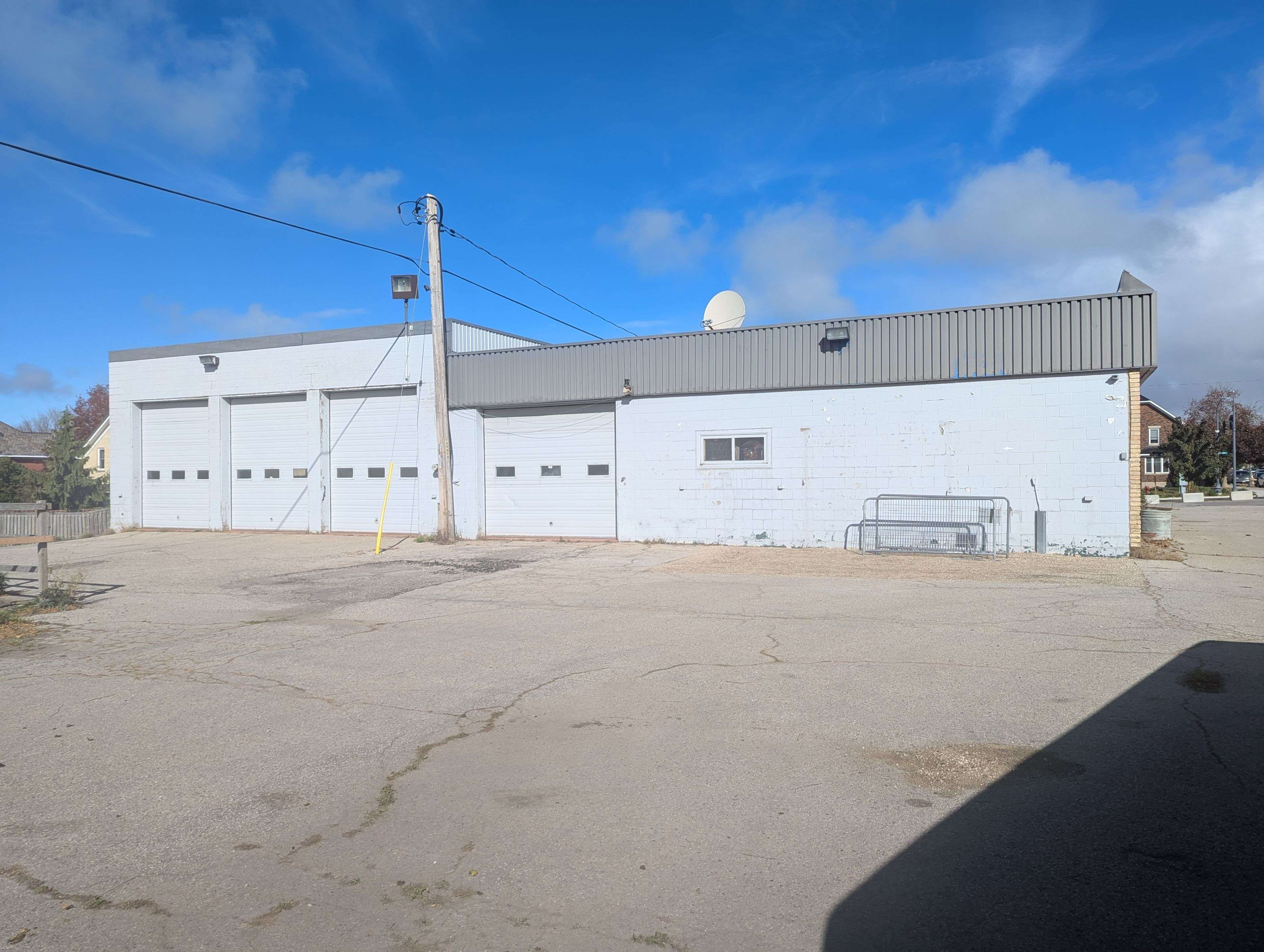 Kincardine, ON N2Z 2Y2,856 Queen ST