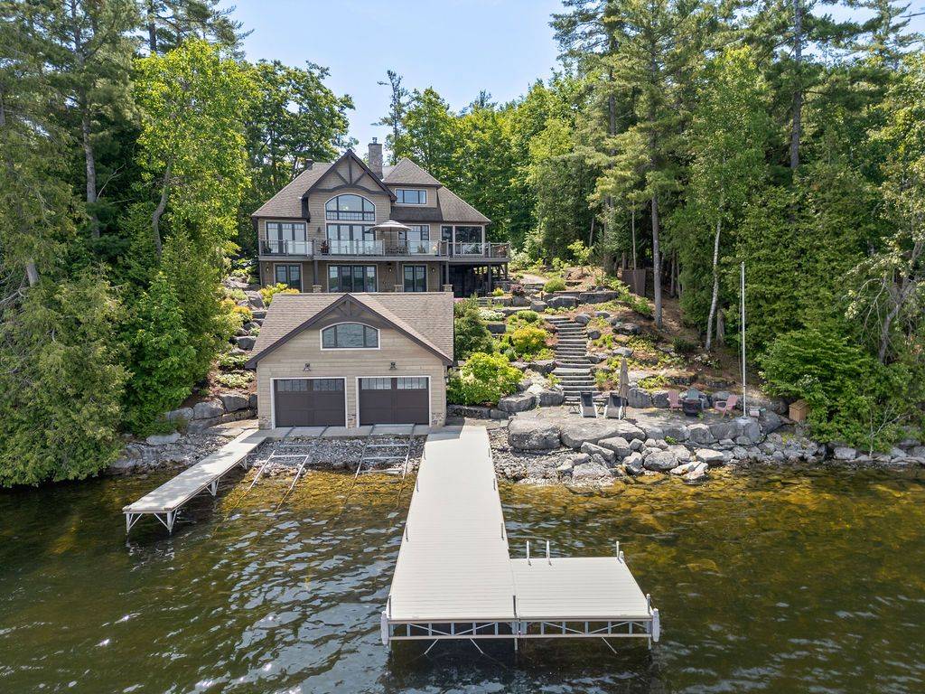 Douro-dummer, ON K0L 2H0,732 Birchview RD