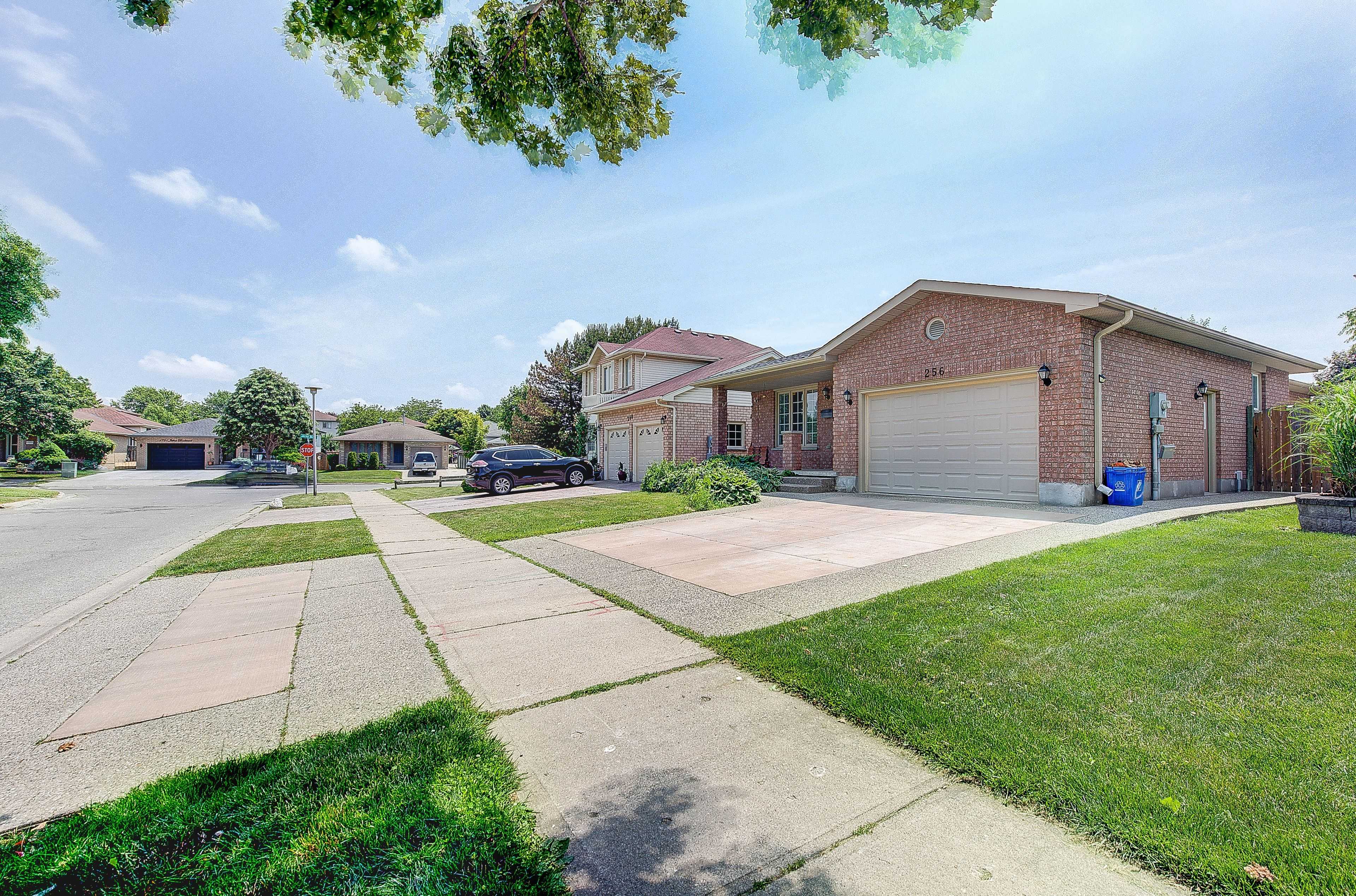 London South, ON N6E 3S5,256 Josselyn DR