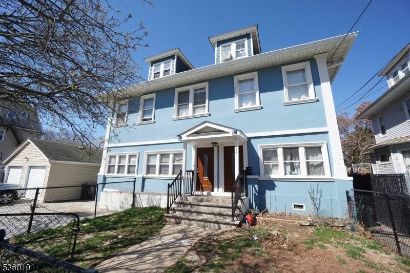 Elizabeth City, NJ 07208,257 Lincoln Ave
