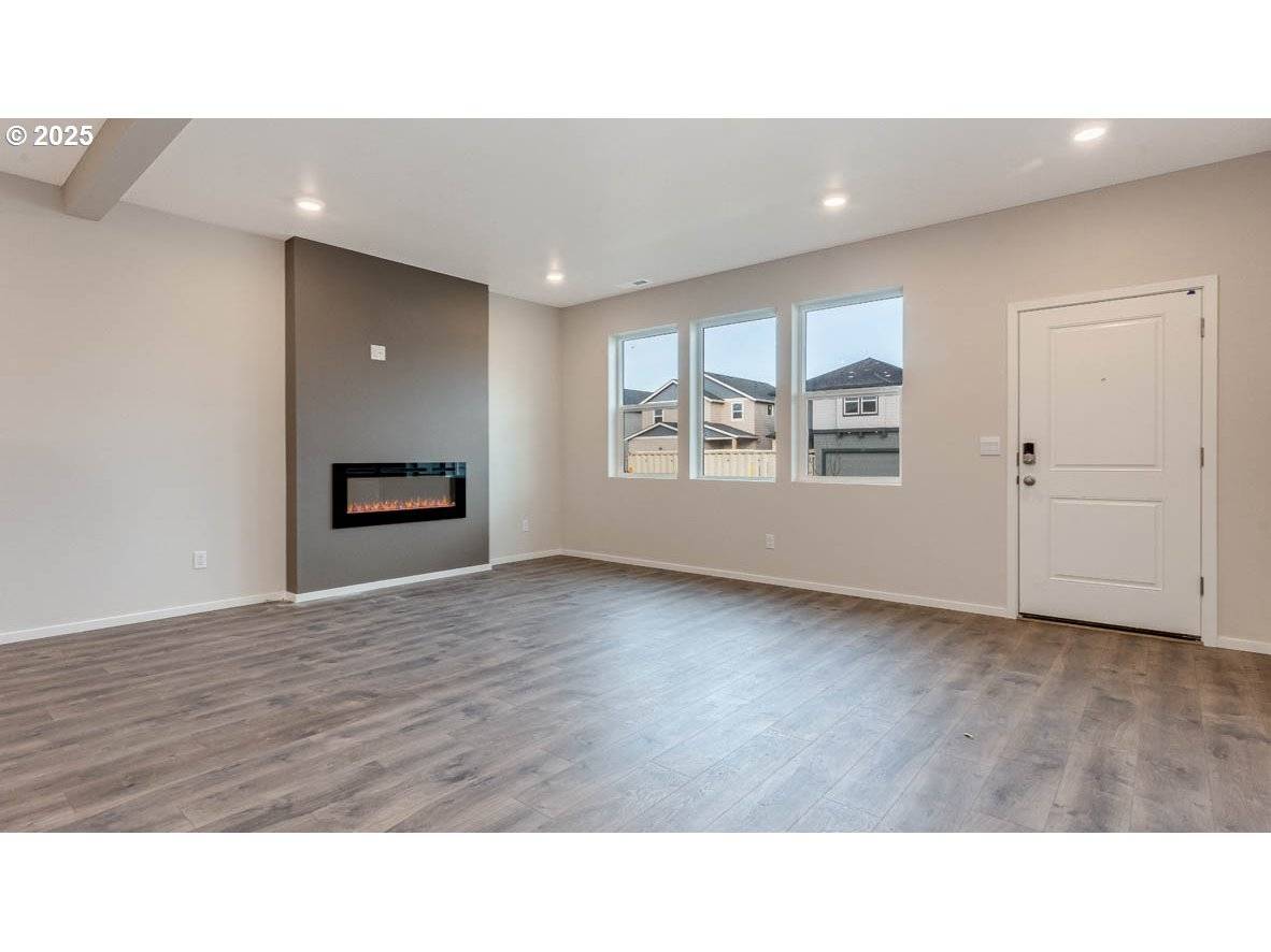 Woodburn, OR 97071,2795 Meadowlark AVE
