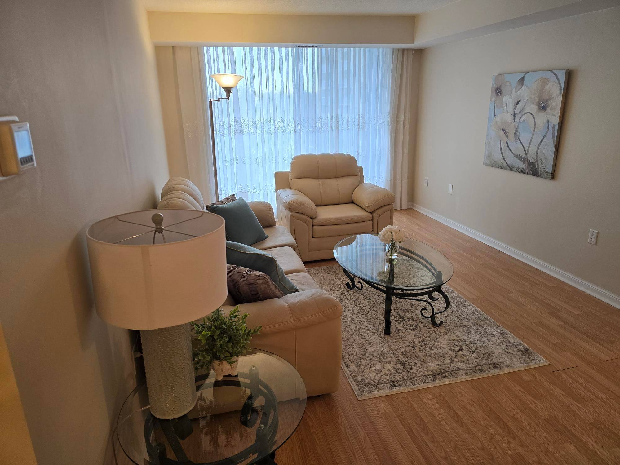Toronto E06, ON M4C 5N8,757 Victoria Park AVE #607