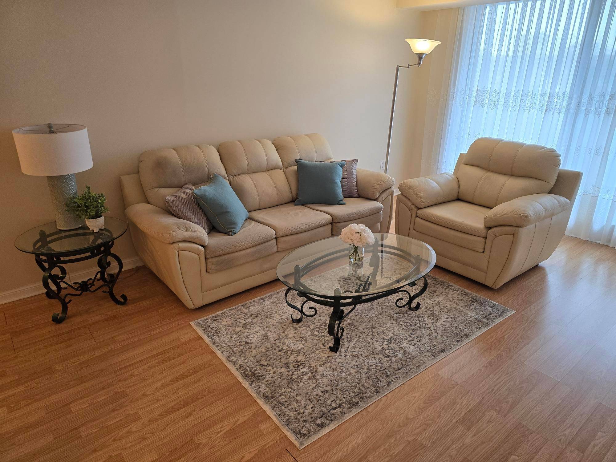 Toronto E06, ON M4C 5N8,757 Victoria Park AVE #607