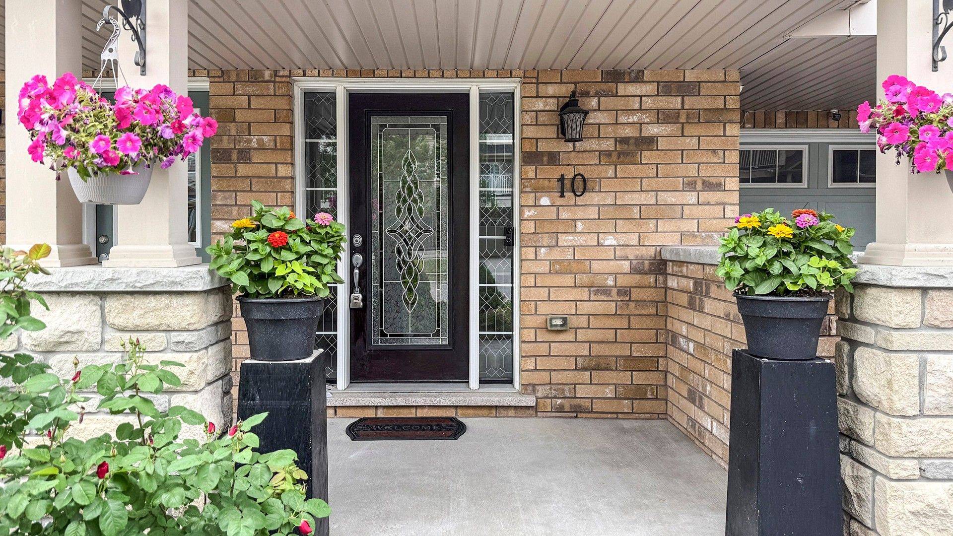 Oshawa, ON L1L 0J4,10 Nearco CRES
