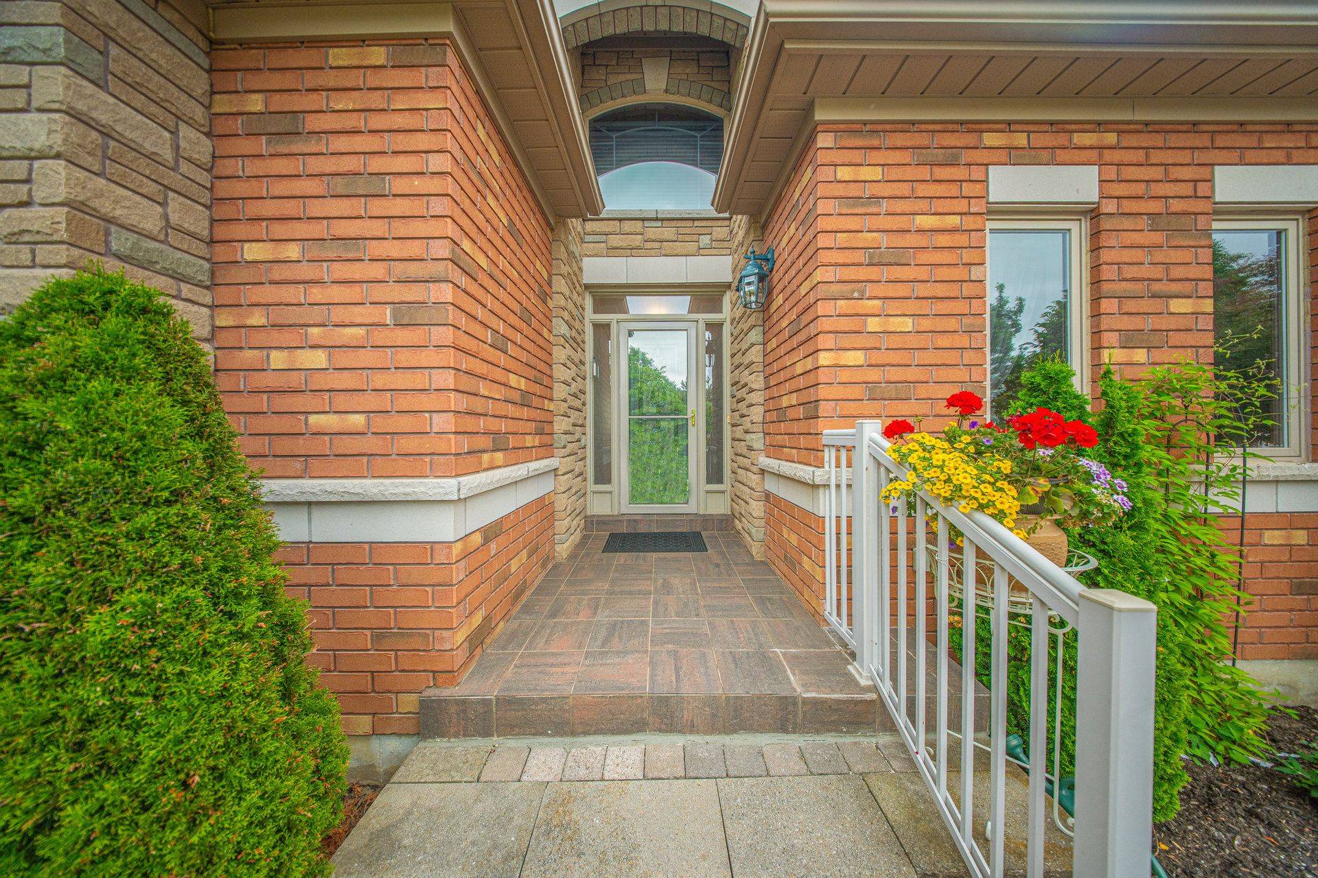 New Tecumseth, ON L9R 2E2,107 Bella Vista TRL
