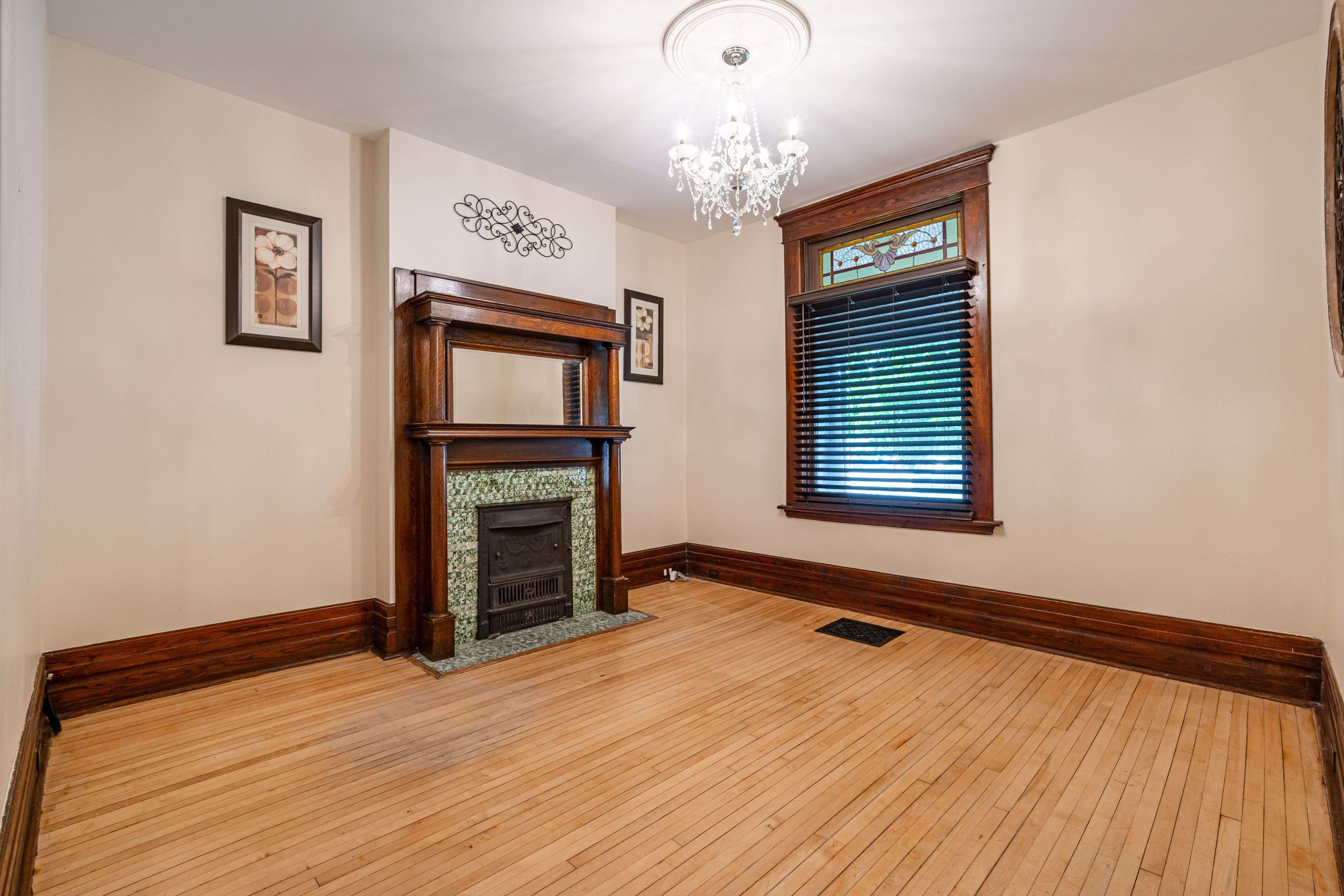 Peterborough East, ON K9H 1G7,141 Hunter Street N/A E