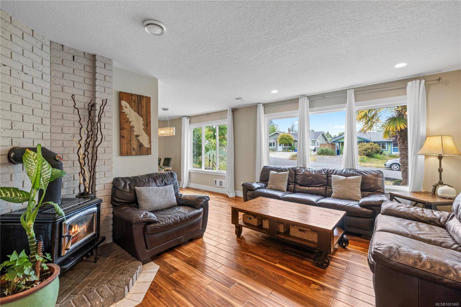 Parksville, BC V9P 1A8,660 Phillips St