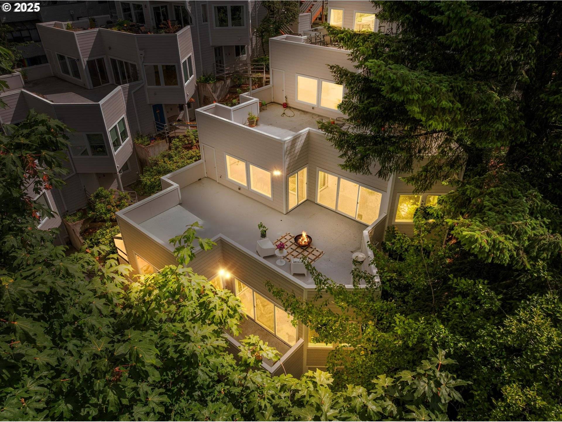 Lake Oswego, OR 97035,48 EAGLE CREST DR #3D