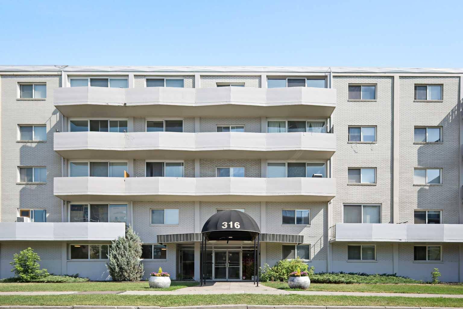 Calgary, AB T2E 0B2,316 1 AVE NE #101