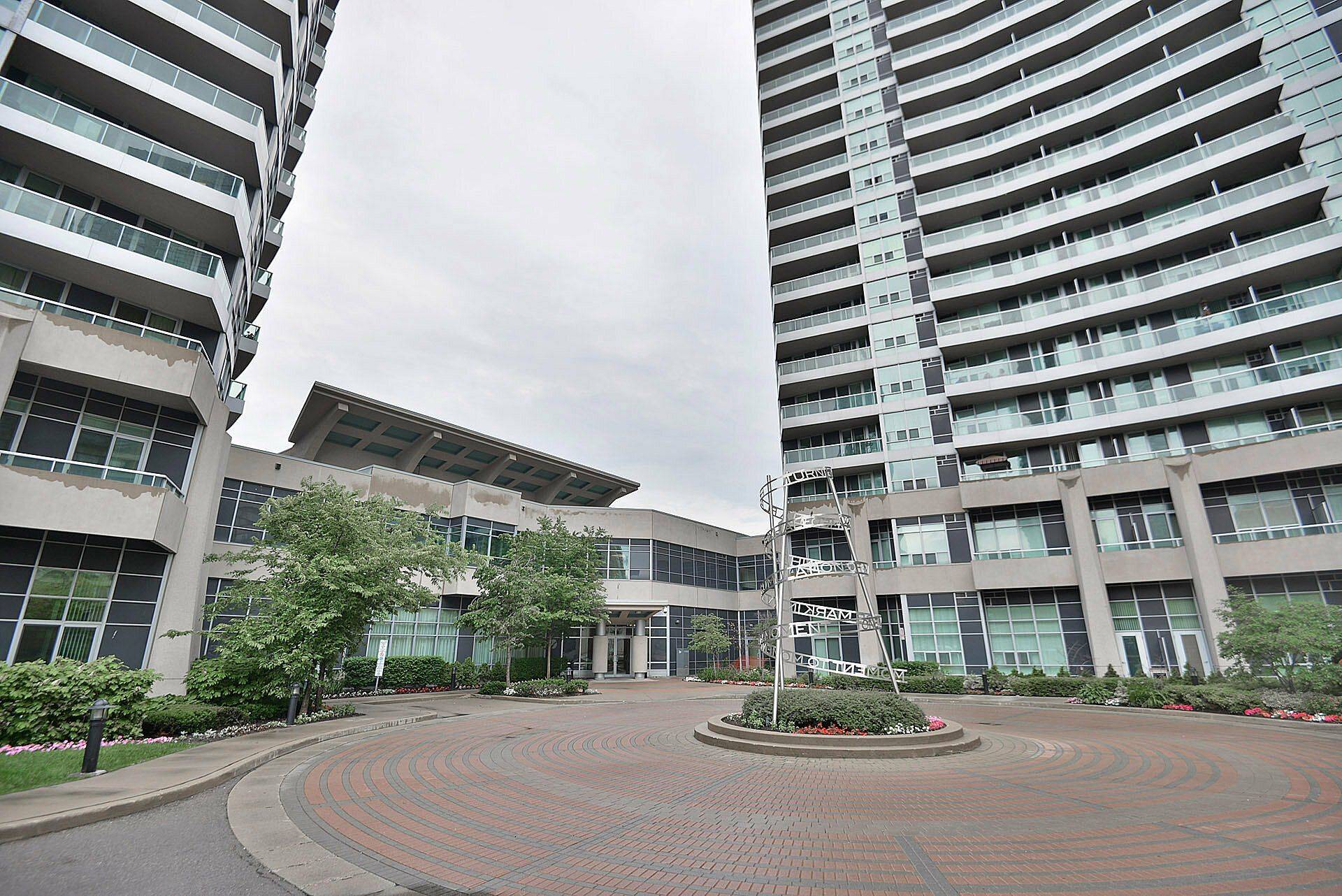 Mississauga, ON L5B 4M1,1 Elm DR #302