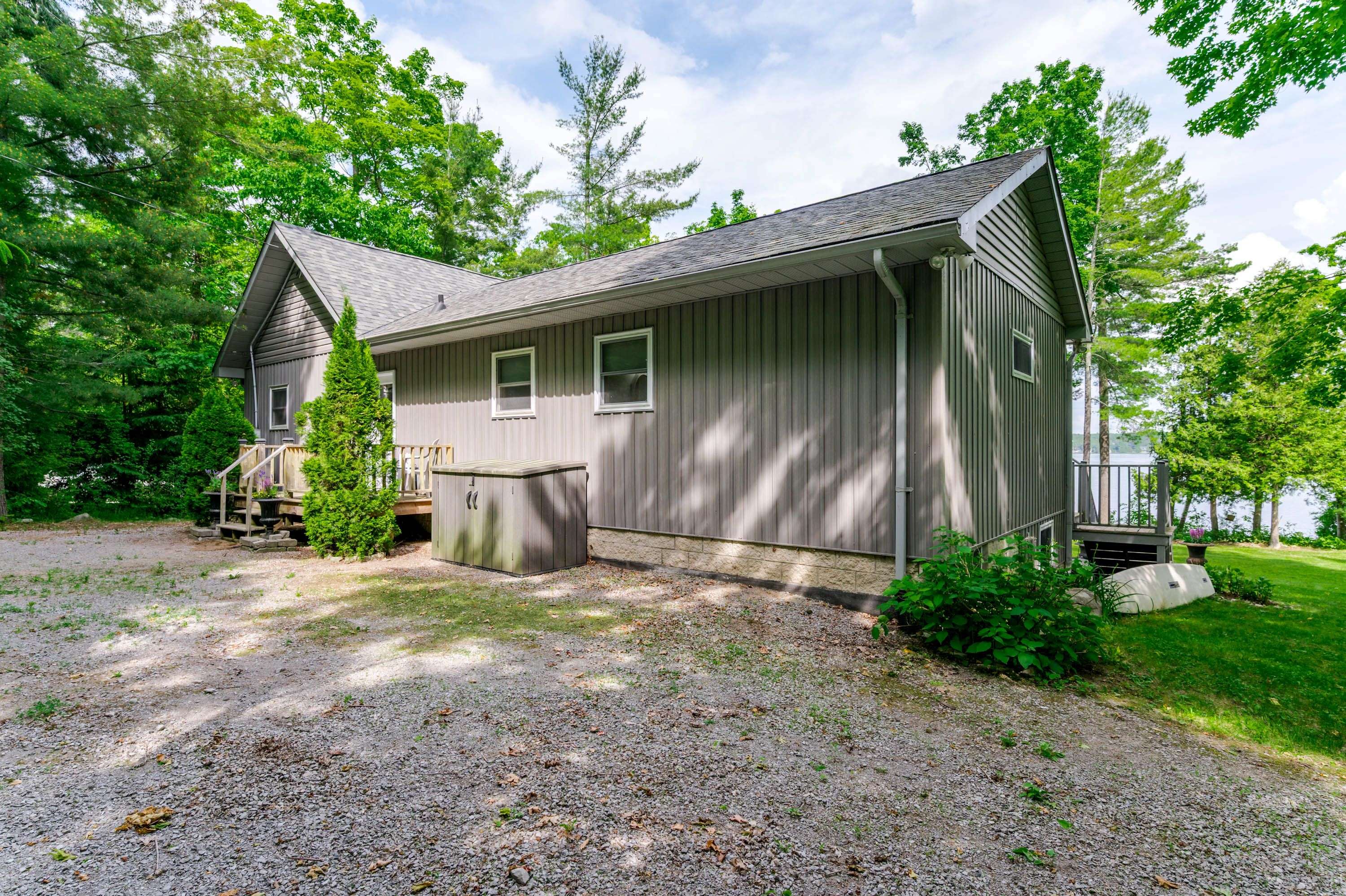 Selwyn, ON K0L 2H0,3069 Clear Lake RD W