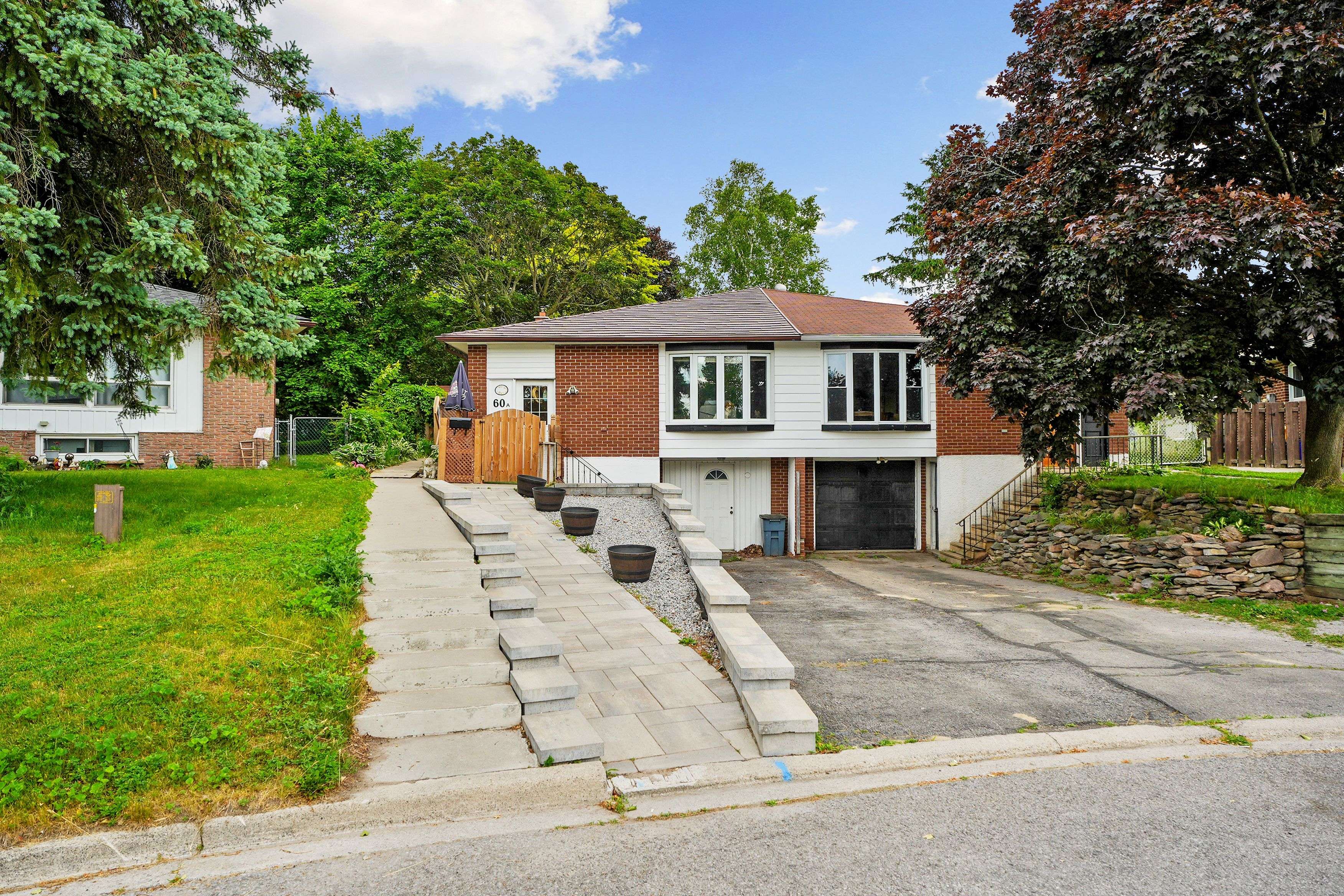 Port Hope, ON L1A 3T5,60A Crossley DR