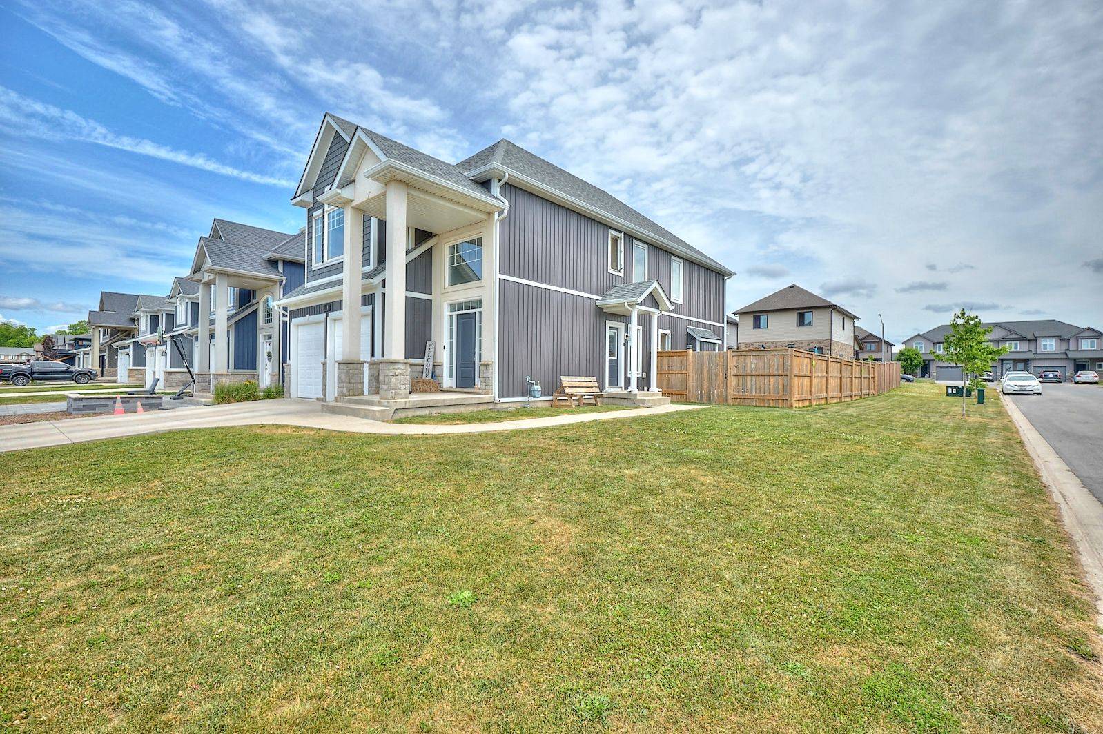 Thorold, ON L2V 0G8,14 Lamb CRES