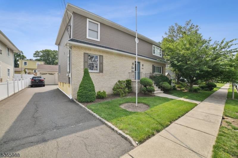 Hawthorne Boro, NJ 07506,155 8th Ave