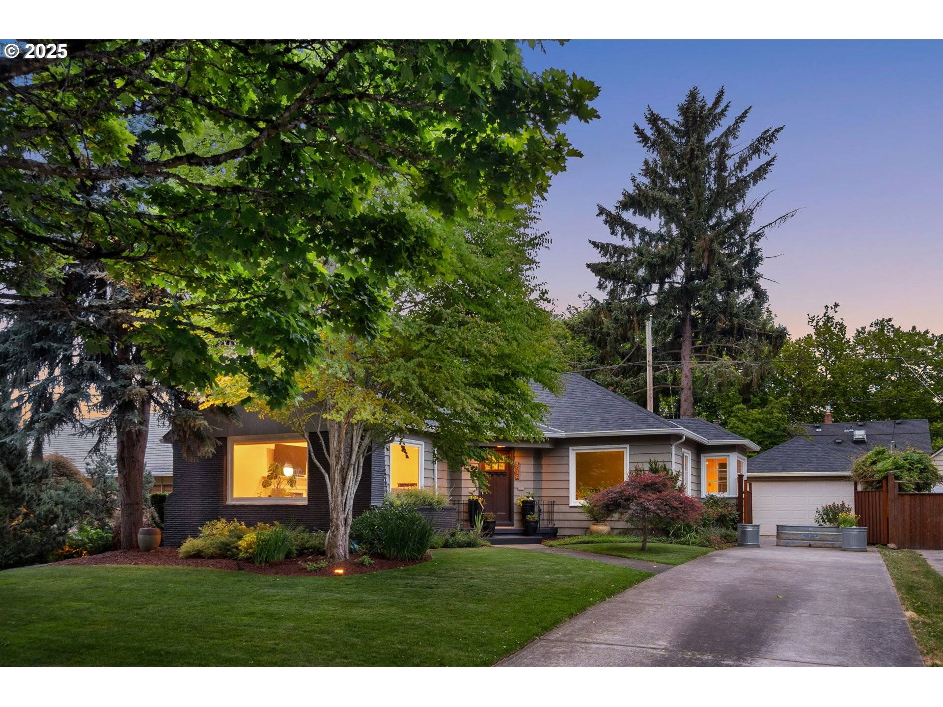 Portland, OR 97217,7414 N CHAUTAUQUA BLVD