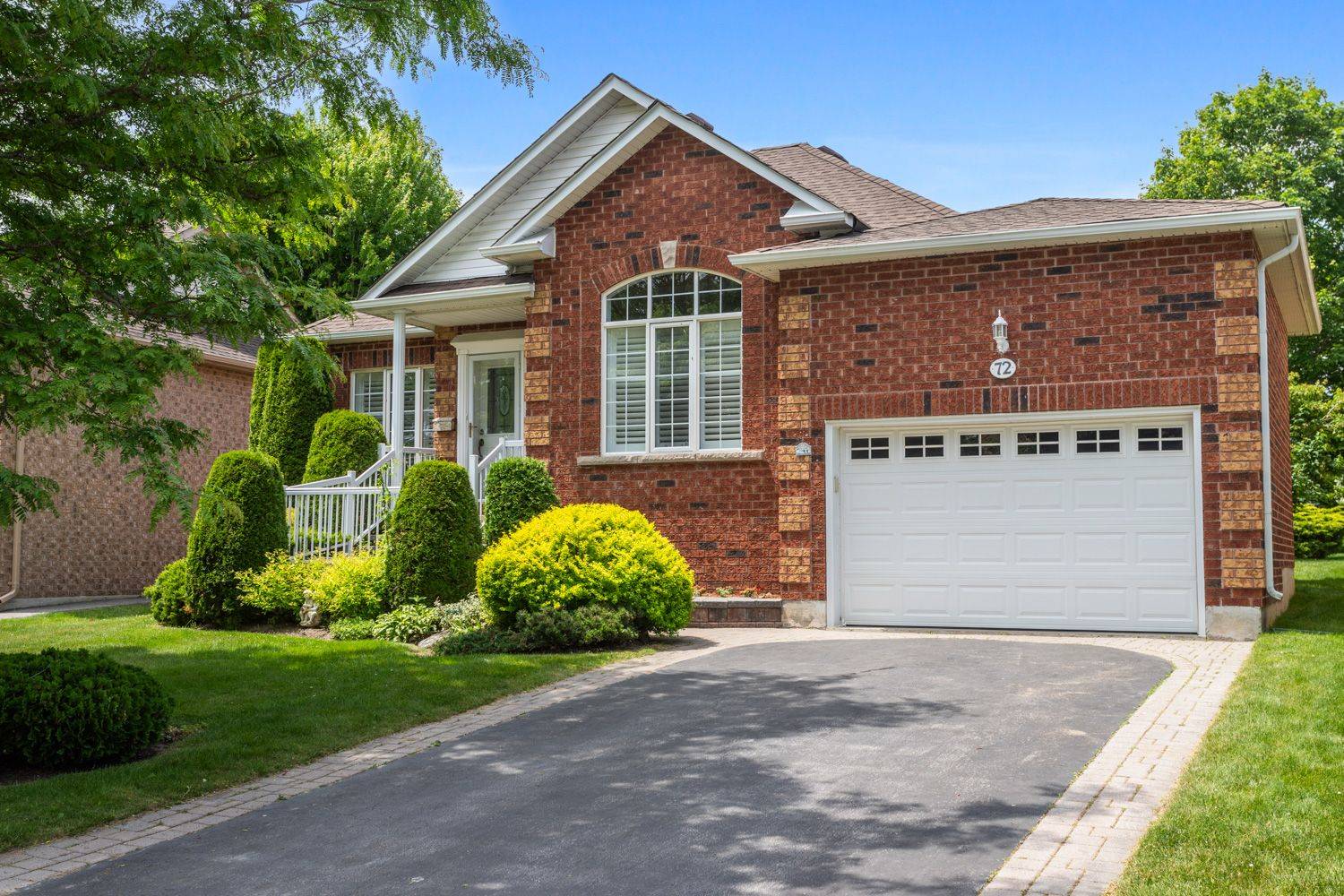 Scugog, ON L9L 1S1,72 South Garden CT