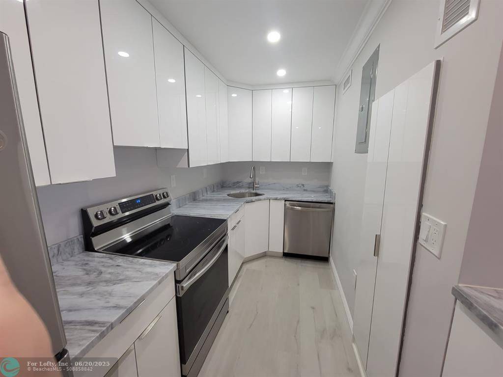 Fort Lauderdale, FL 33316,200 S Birch Rd #1205