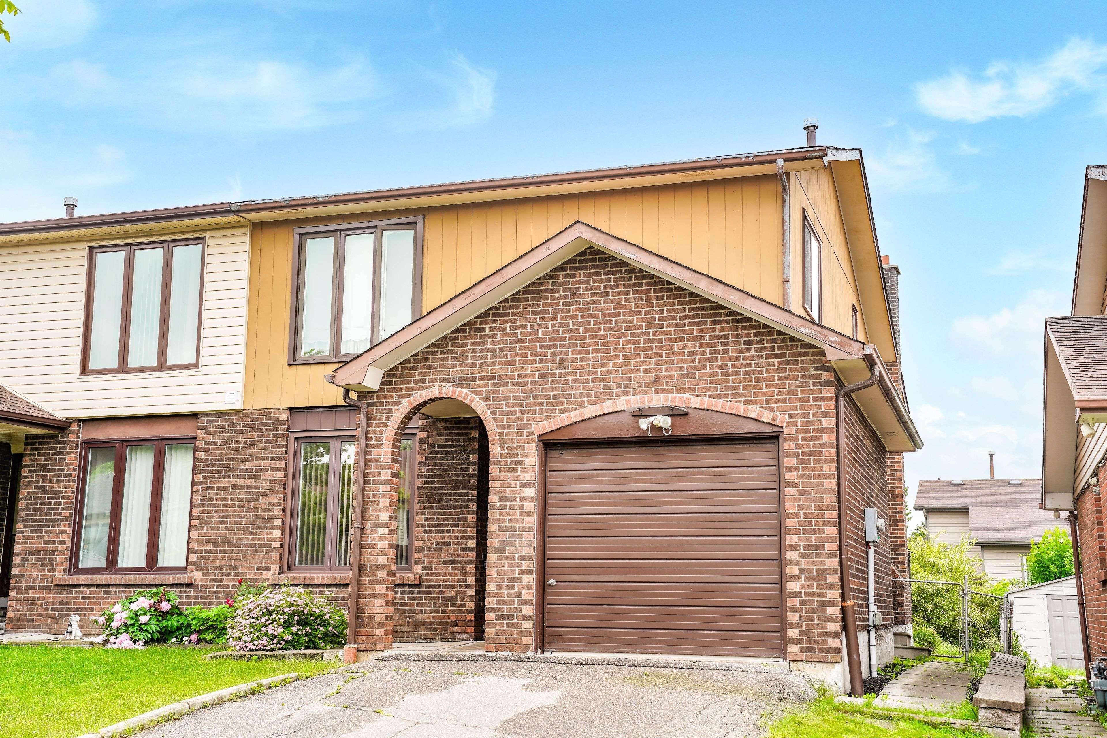 Brampton, ON L6V 3M2,16 Crosswood LN