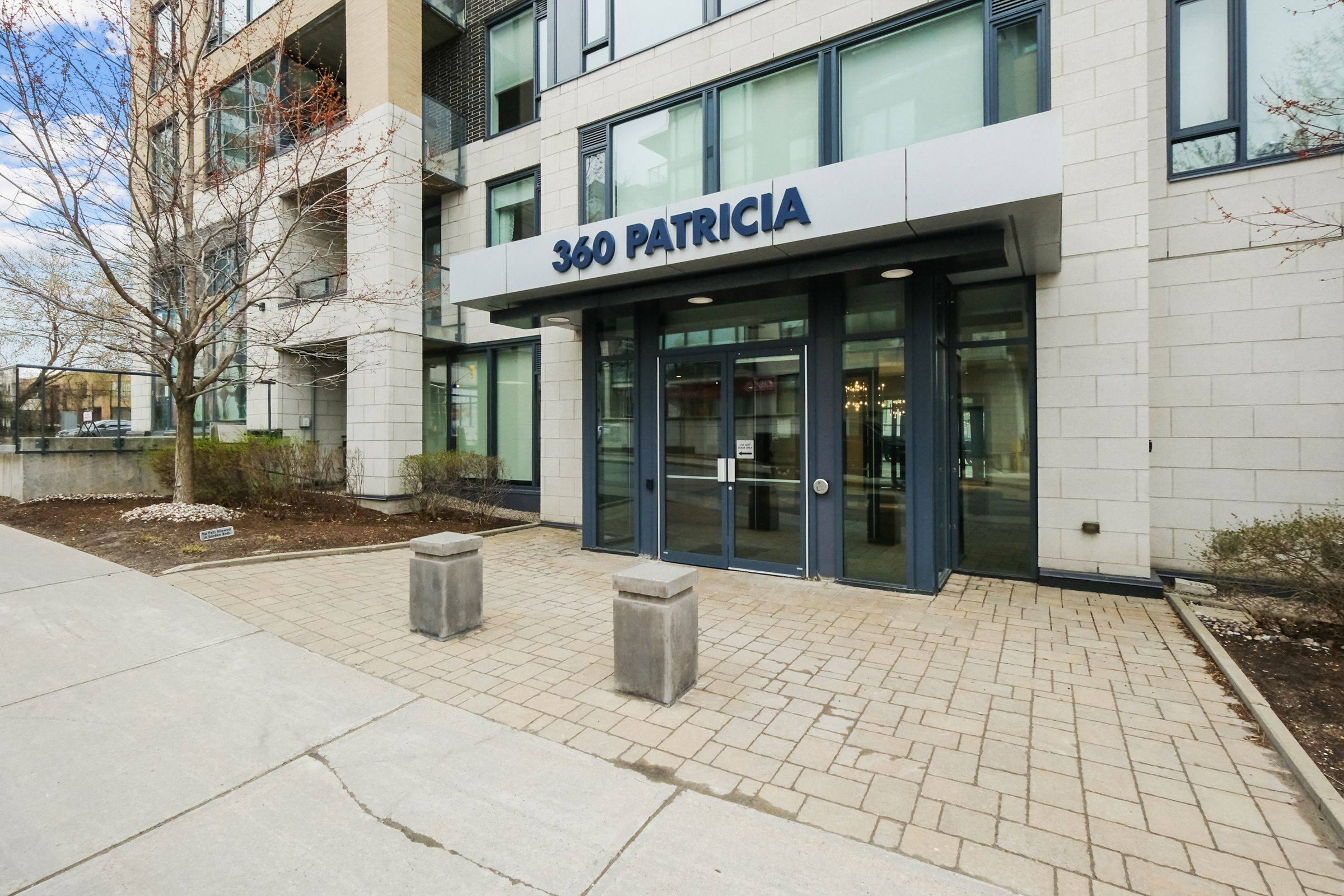 Westboro - Hampton Park, ON K1Z 0A8,360 Patricia AVE #103