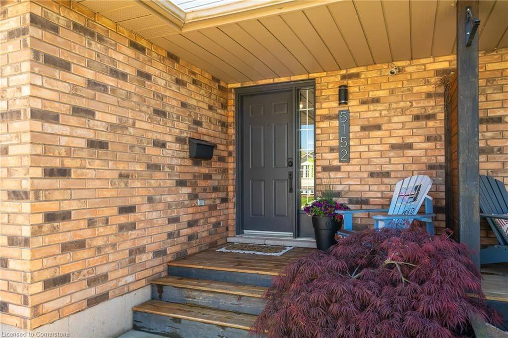 Lincoln, ON L0R 1B8,5152 Mulberry DR