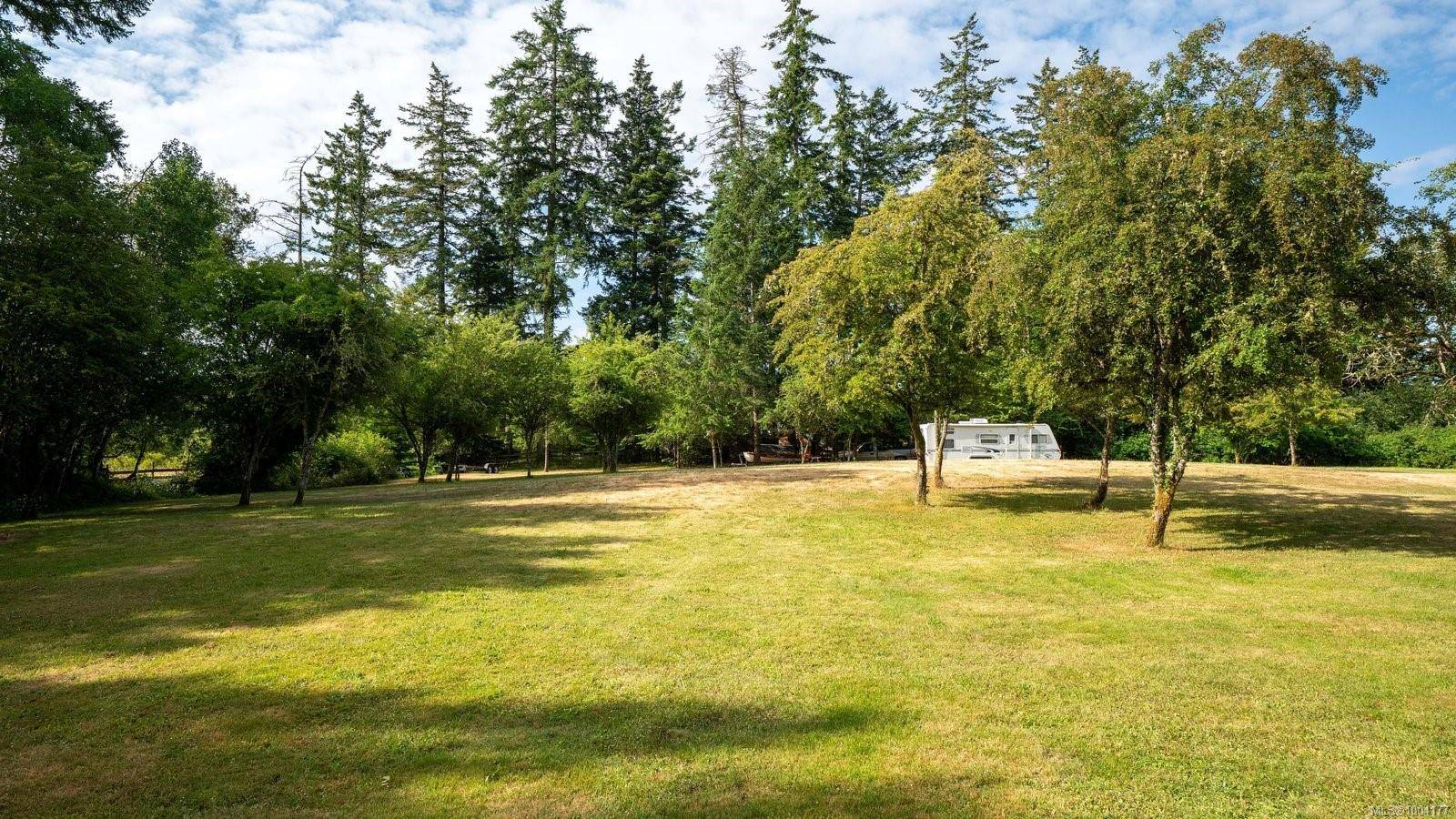 Saanich, BC V9E 2J7,485 Beaver Lake Rd