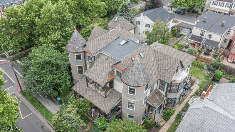 Lambertville City, NJ 08530,151 North Union St #6