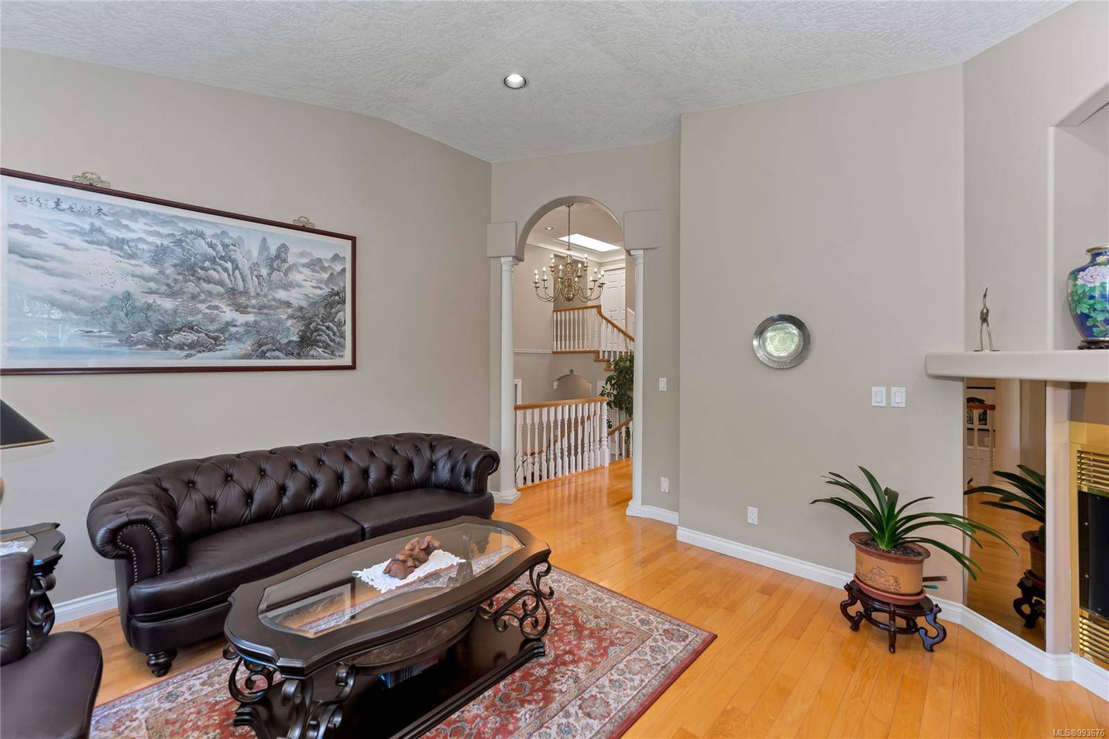 Saanich, BC V8Y 3G5,948 Boulderwood Rise