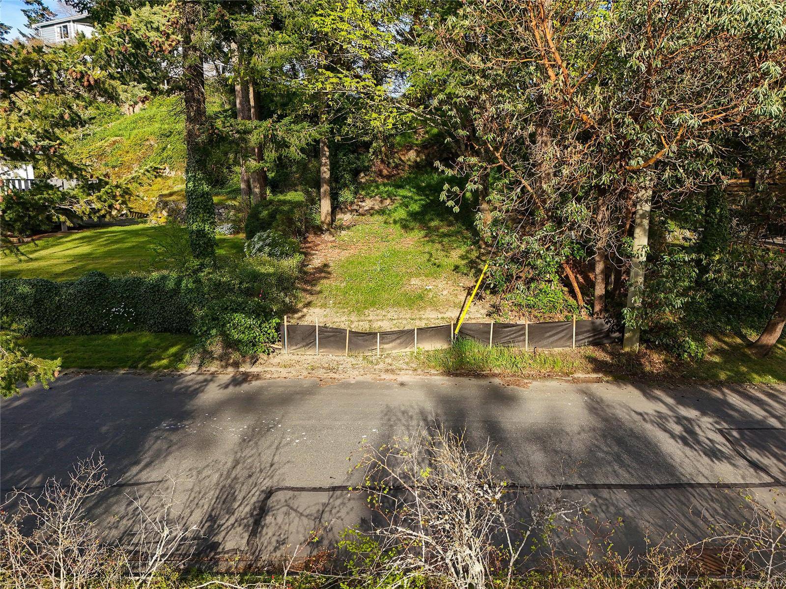 View Royal, BC V9B 1L3,299 Gull Rd