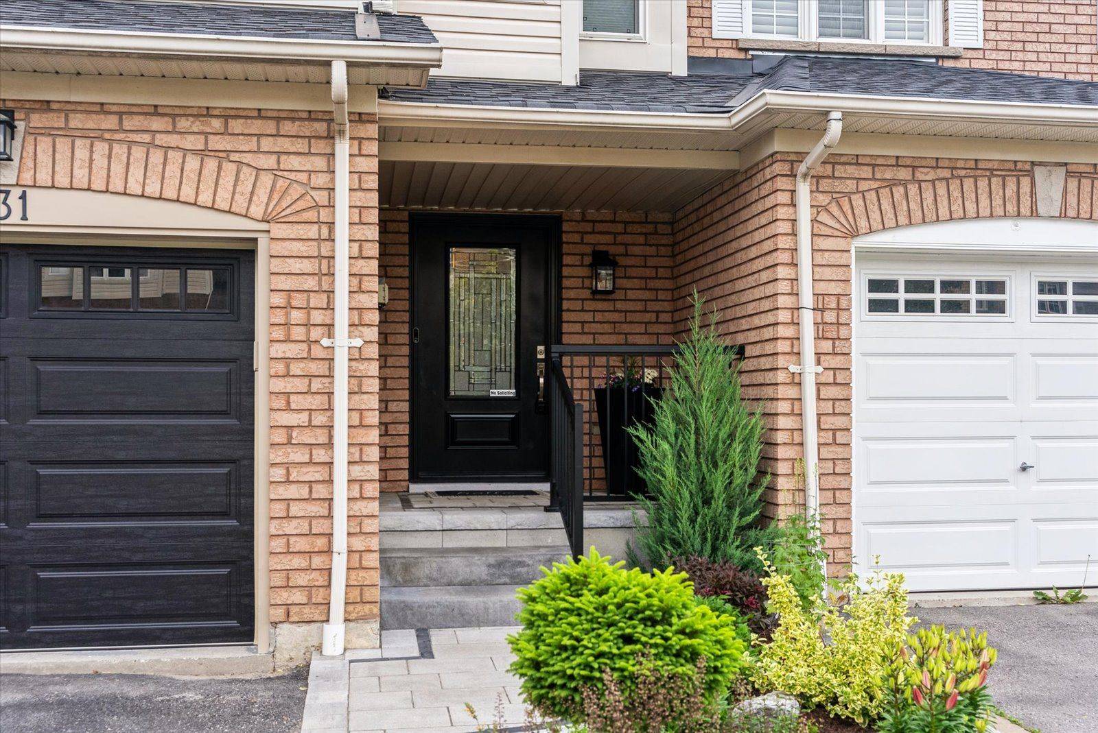 Whitby, ON L1P 1W8,131 Kirkland PL