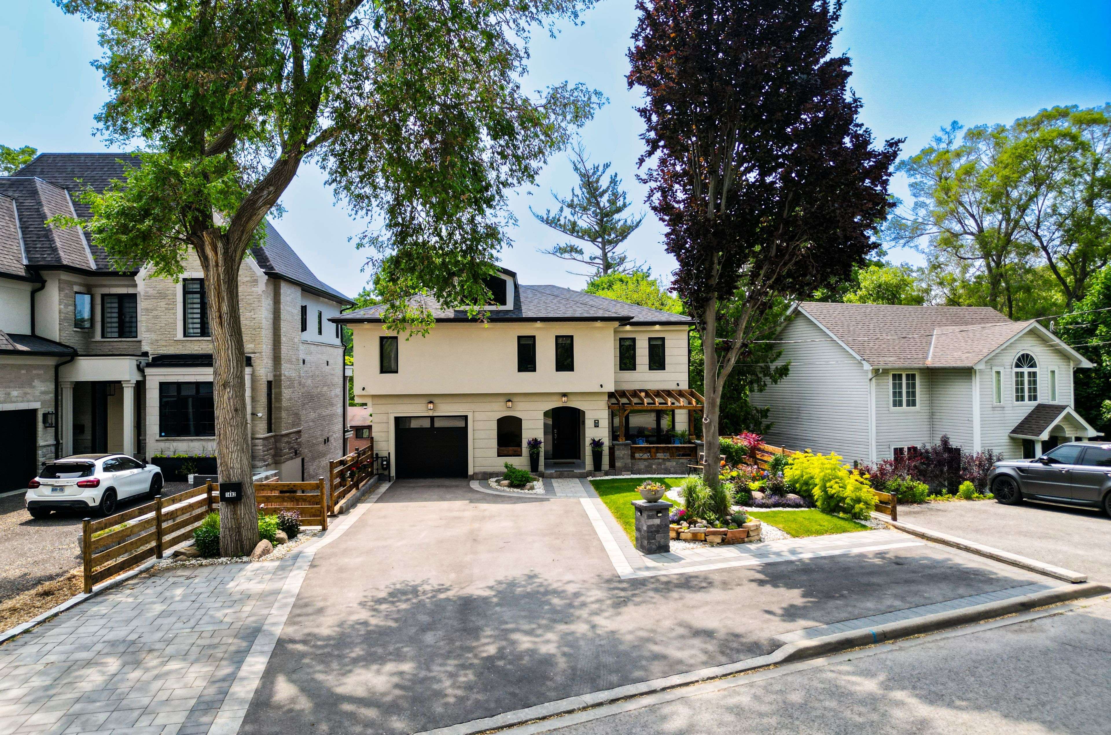 Pickering, ON L1V 1N9,1482 Old Forest RD