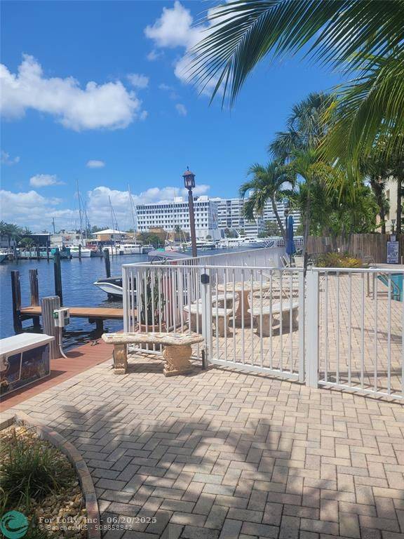 Fort Lauderdale, FL 33304,815 Middle River Dr  #108