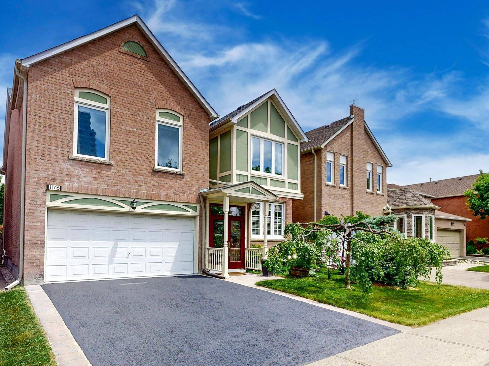 Vaughan, ON L4J 4W4,176 Rosedale Heights DR