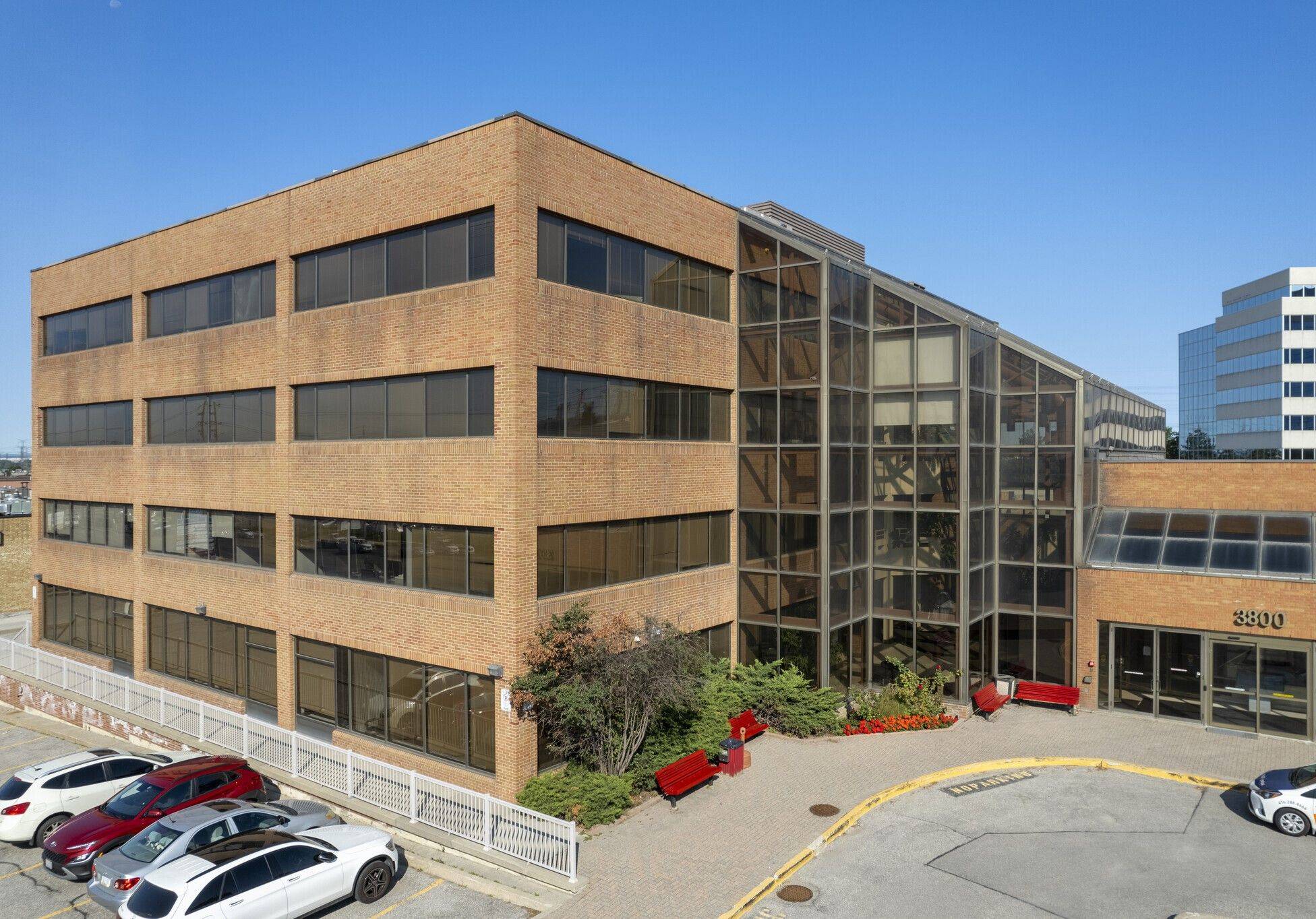 Vaughan, ON L4L 4G9,3800 Steeles AVE W #301