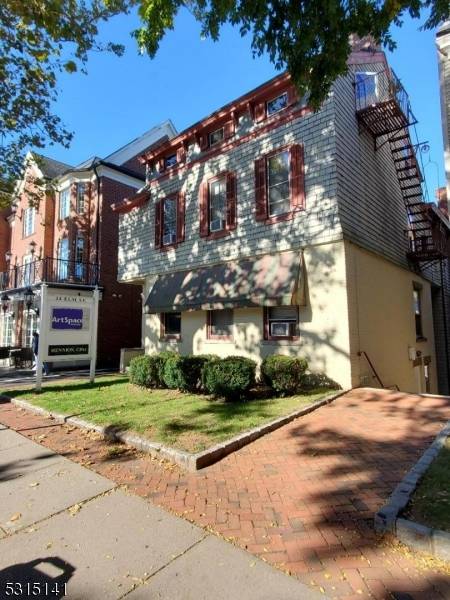 Morristown Town, NJ 07960,14 Elm St