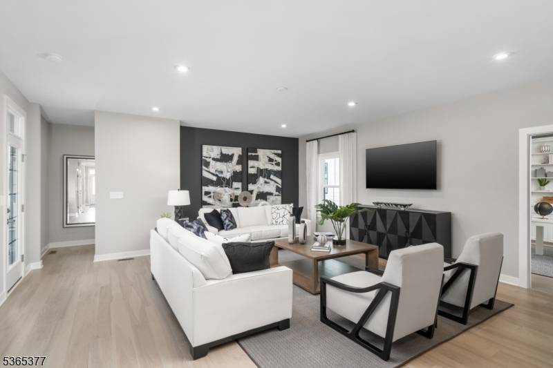 Parsippany-troy Hills Twp., NJ 07054,2 Willow Ln