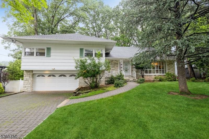 West Orange Twp., NJ 07052,57 Woodland Ave