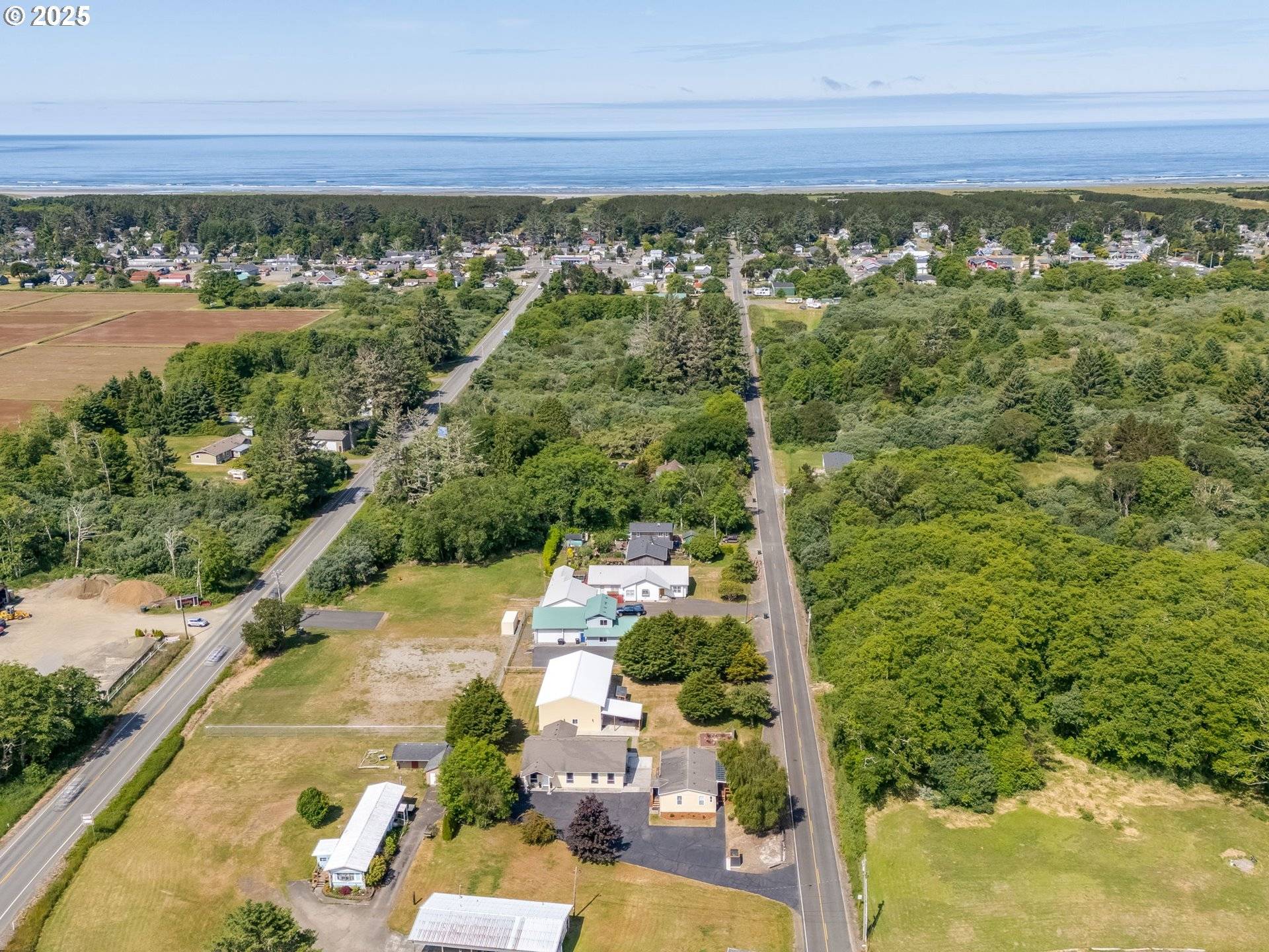 Seaview, WA 98644,2208 41ST ST