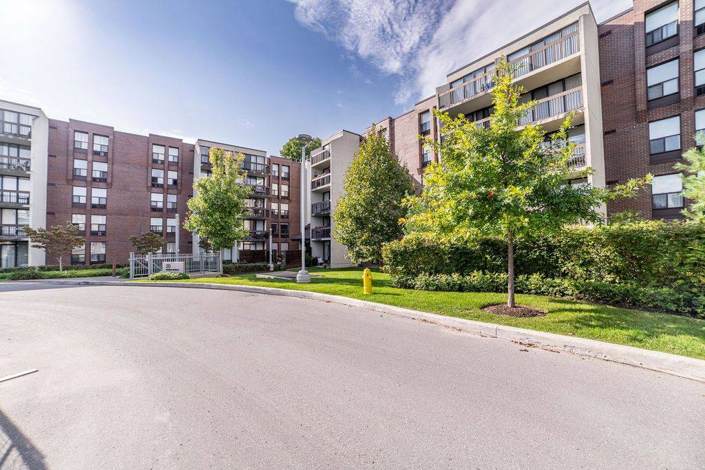 Toronto C14, ON M2N 6B5,20 Fashion Roseway N/A #415