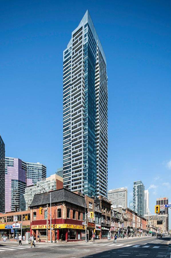 Toronto C01, ON M4J 1J6,5 St Joseph ST #703