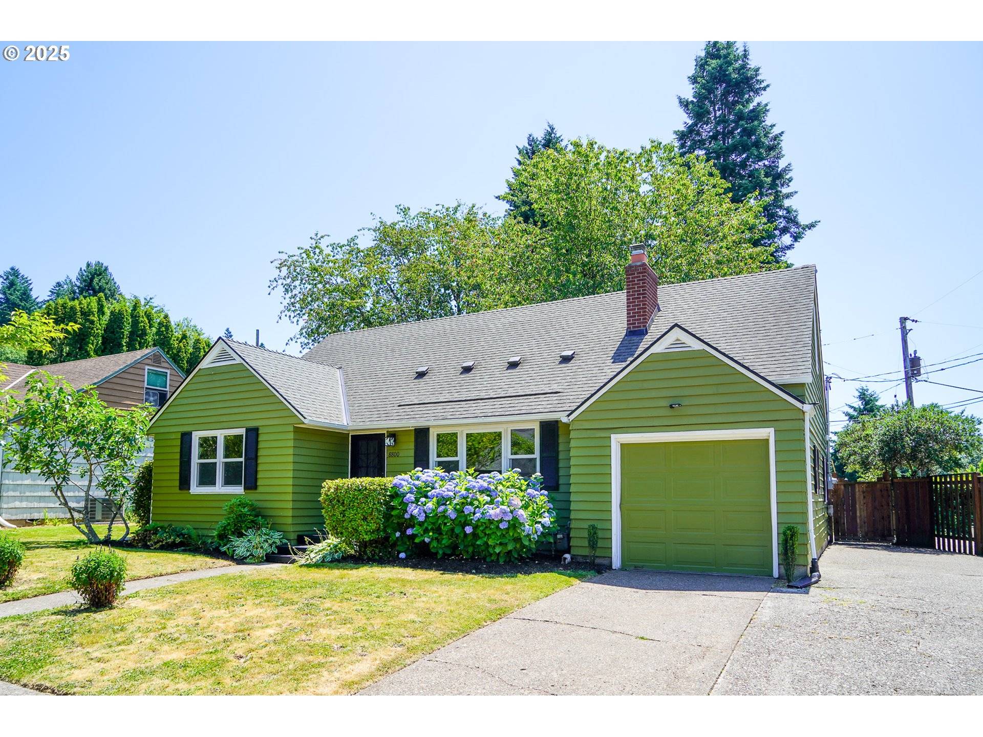 Portland, OR 97220,8800 NE SISKIYOU ST