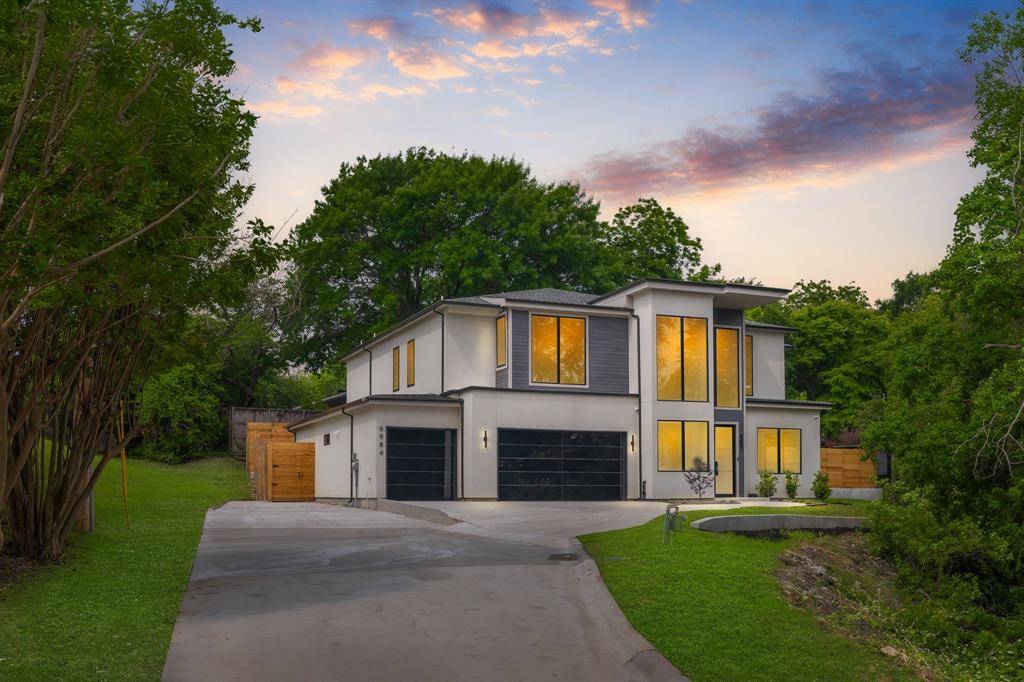 Dallas, TX 75214,6984 Santa Barbara Drive