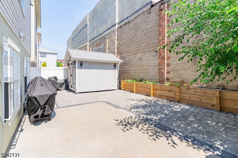 Newark City, NJ 07114,228 Murray St