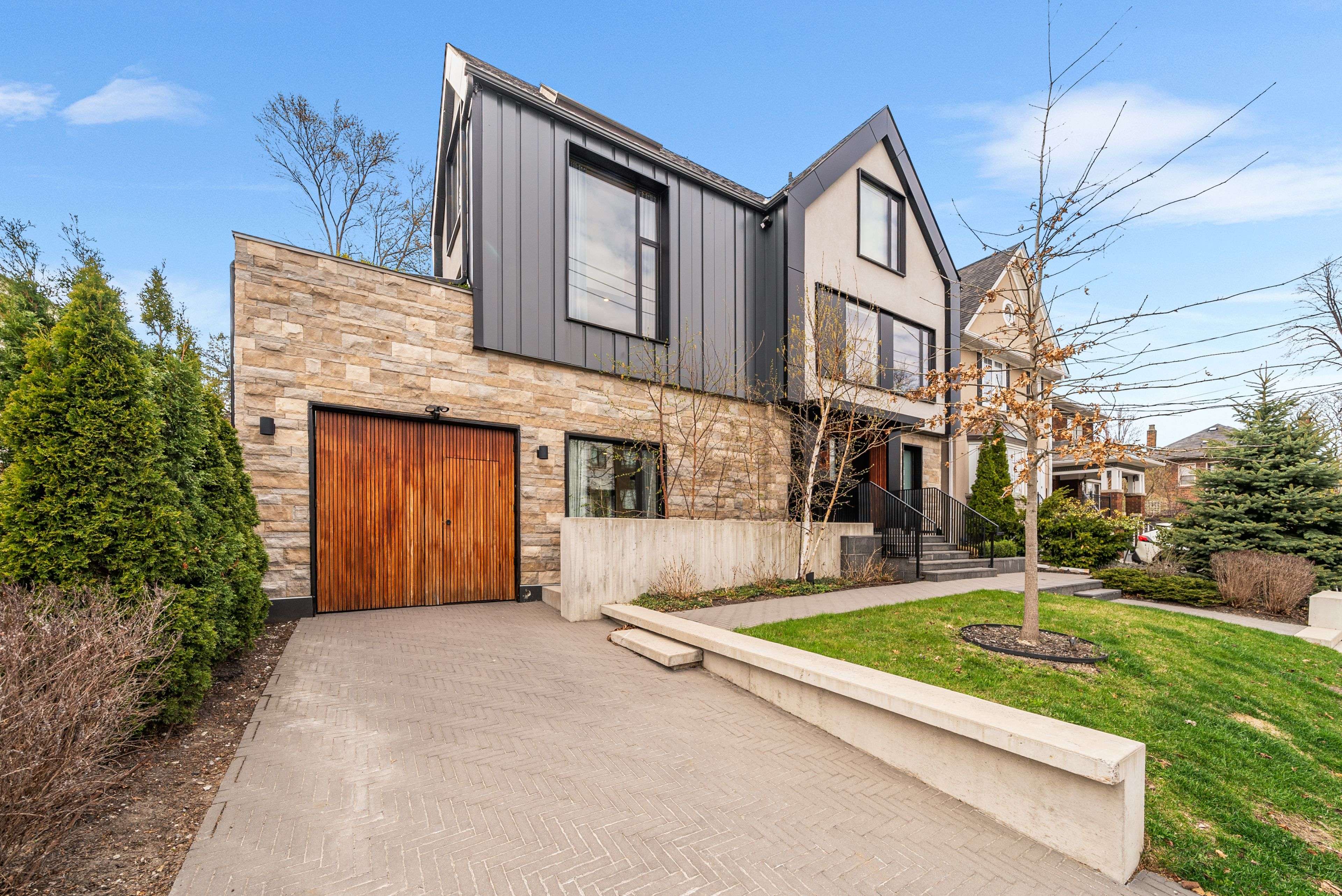 Toronto C04, ON M5M 3V2,296 Elm RD