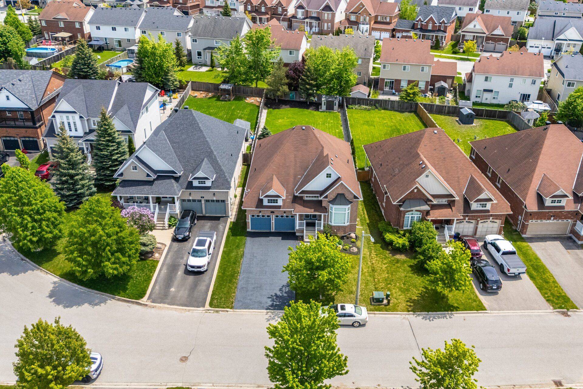 Barrie, ON L4M 7H8,47 Regalia WAY