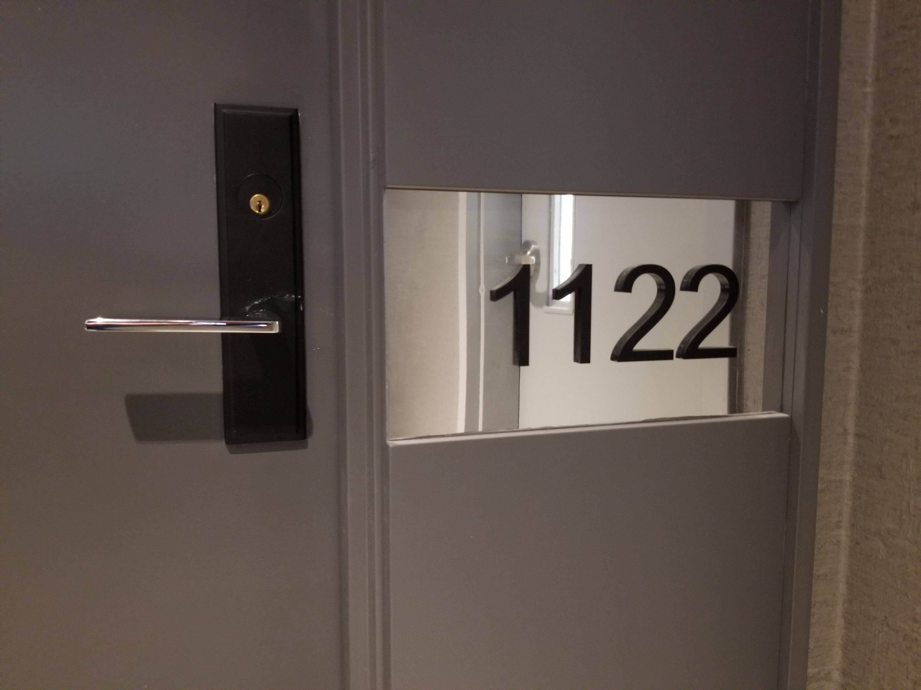 Toronto W01, ON M6K 0J2,285 Dufferin ST #1122