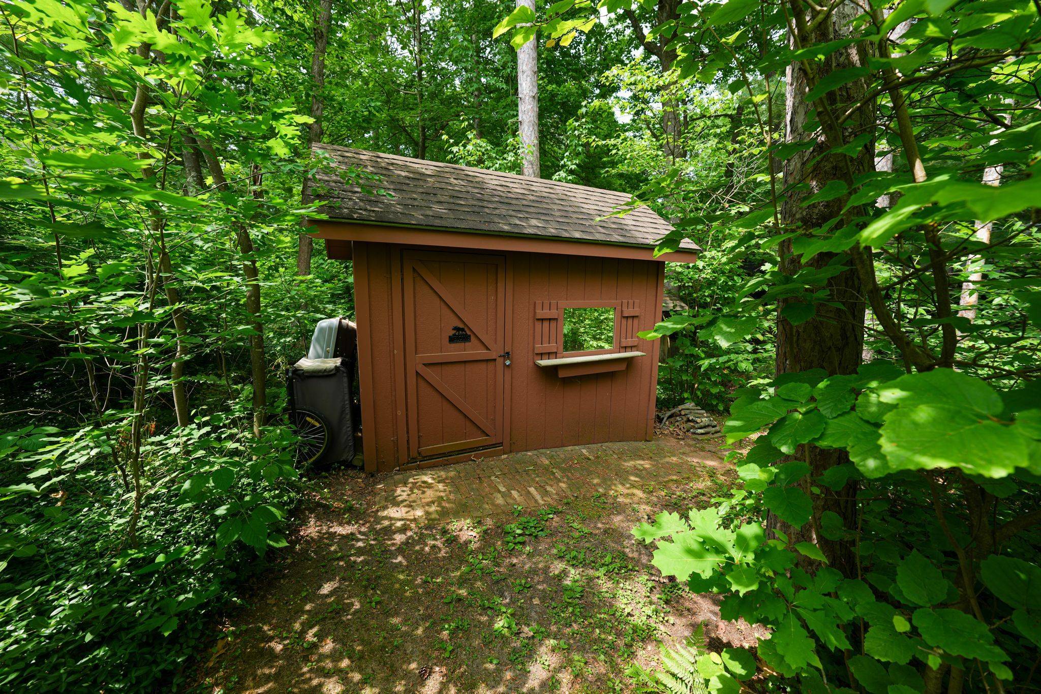 Lambton Shores, ON N0M 1T0,9940 Old River RD
