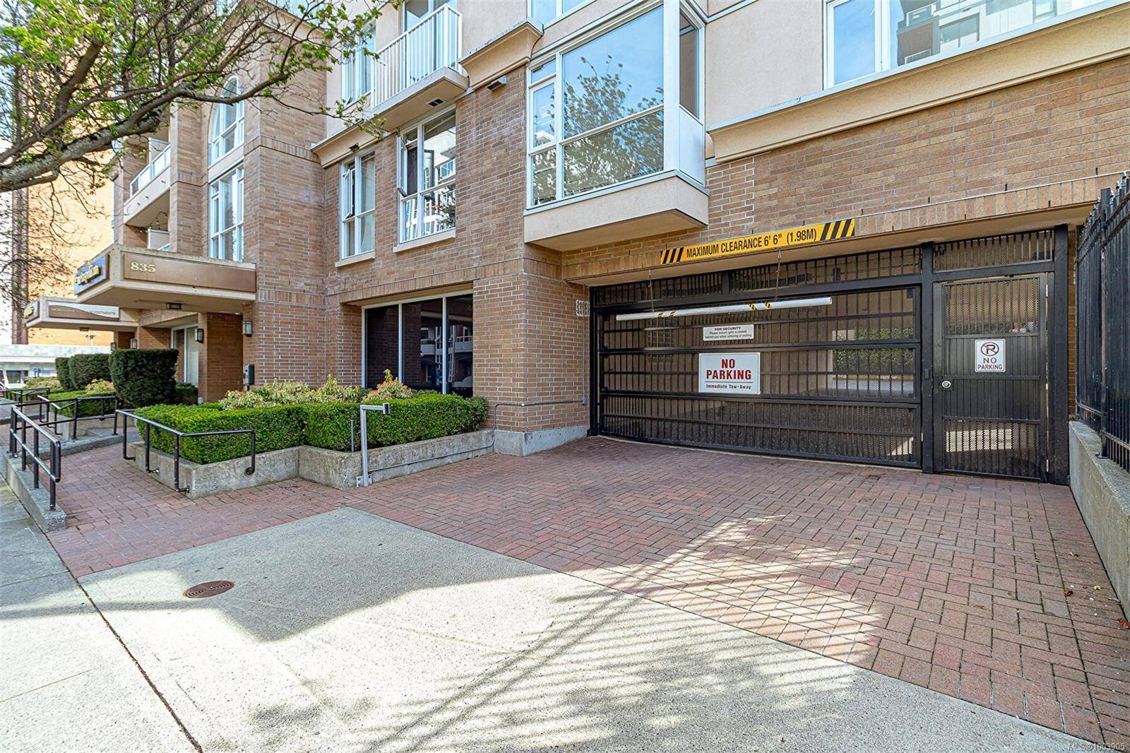 Victoria, BC V8W 3W8,835 View St #1112