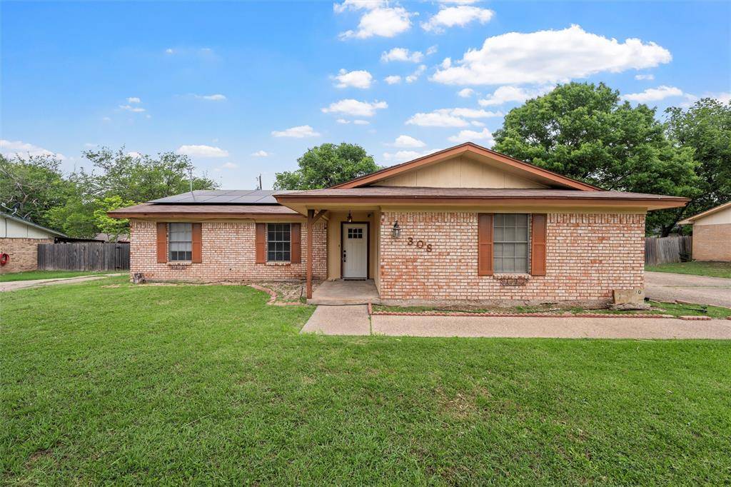 Hewitt, TX 76643,308 W Spring Valley Drive